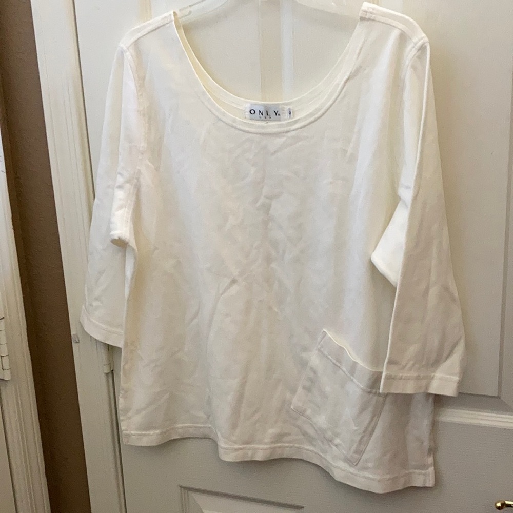 FINAL MARKDOWN NWT ladies only top 0x